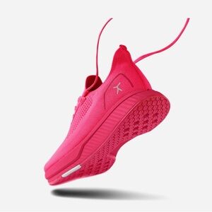 Flux Runners size 6.5 hot pink